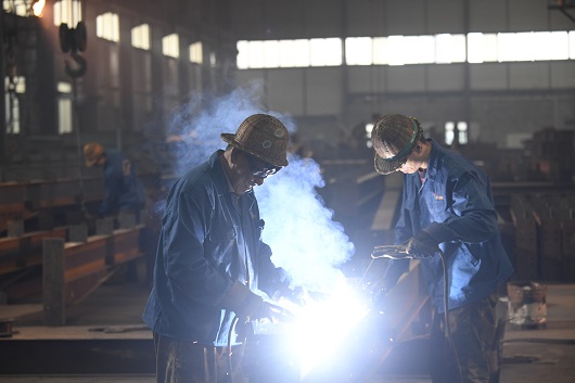 在大力發(fā)展臨汾鋼結構工程建設的同時，防火措施要到位