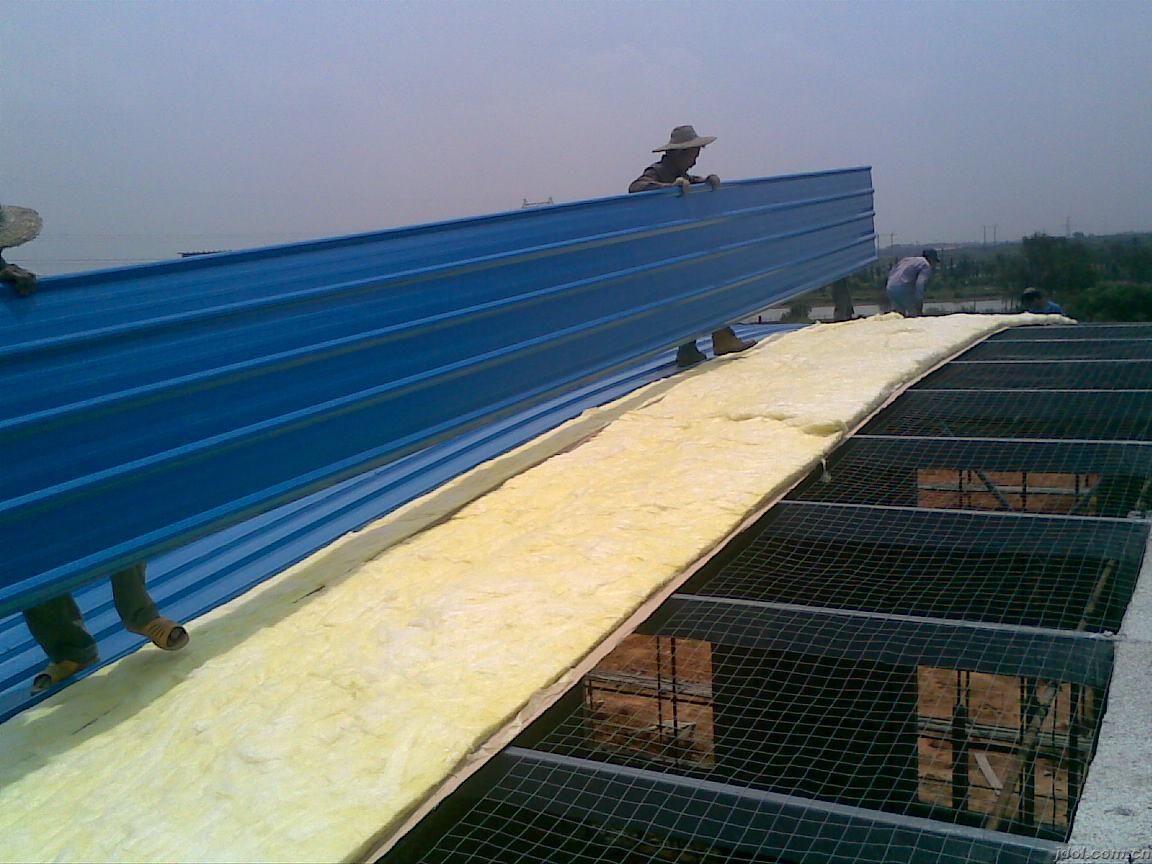 晉城鋼結(jié)構(gòu)廠(chǎng)房工程的彩鋼板單板應(yīng)用的方法