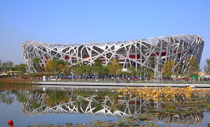 兩座奧運(yùn)場(chǎng)館的對(duì)比，鳥(niǎo)巢失敗了