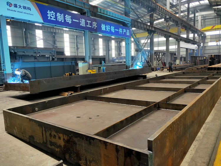 山西鋼結(jié)構(gòu)公司盛大鋼構(gòu)，27年老廠，山西知名鋼構(gòu)企業(yè)